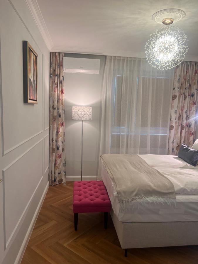 Bella Casa Luxury Apartament Radom Luaran gambar
